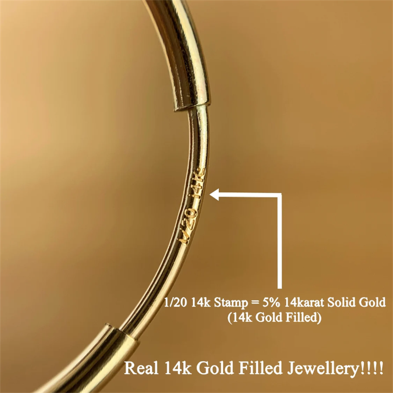 Minimalistische mittelgroße Kreolen 14 Karat Gold